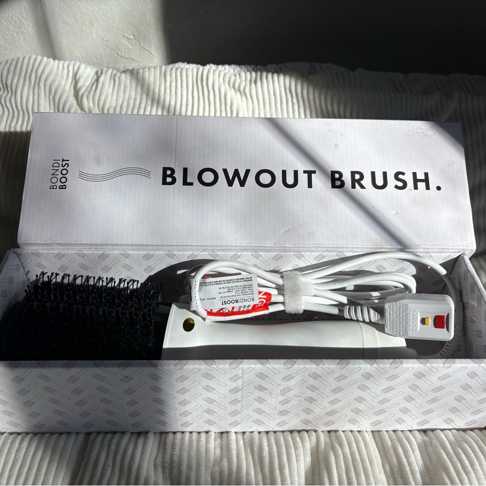 Blowout Brush - Black